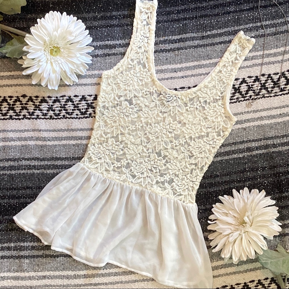 🌸 Delicate Peplum Top